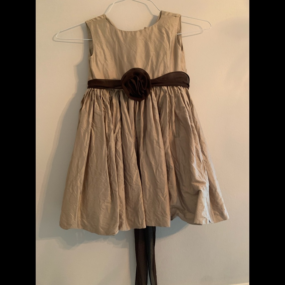 Custom made dress Size 6-7 girl - 100% Raw Silk